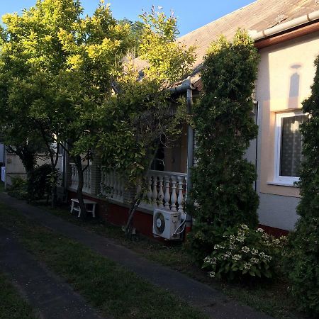 Stella Apartman Ντέμπρετσεν Εξωτερικό φωτογραφία