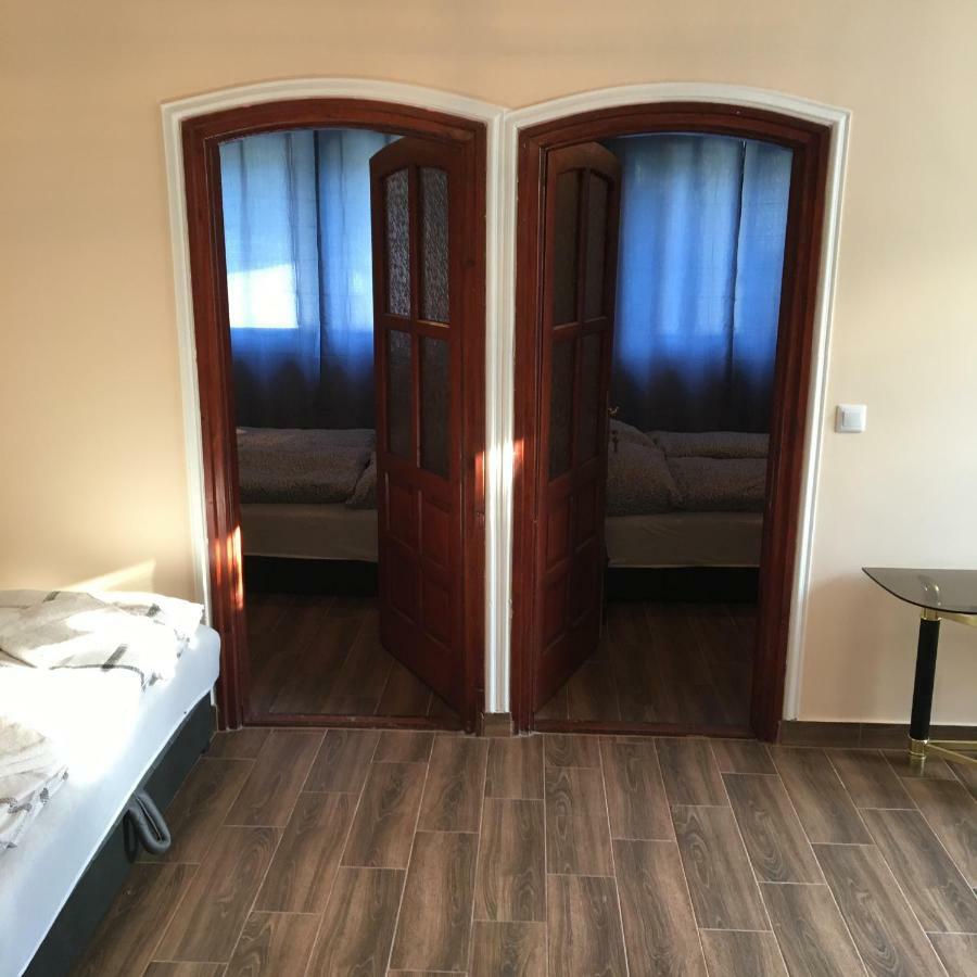Stella Apartman Ντέμπρετσεν Εξωτερικό φωτογραφία